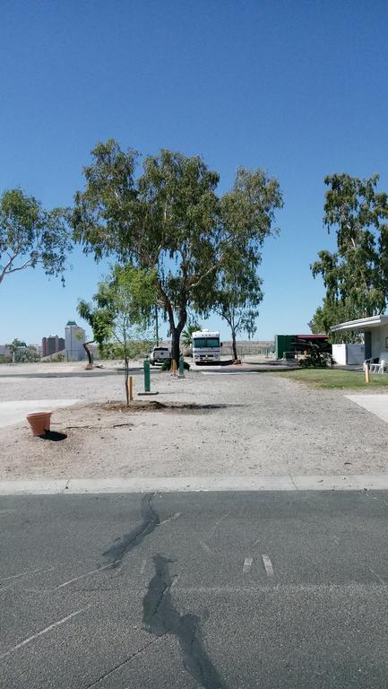 Rv Park - Riverside Resort Лафлин Экстерьер фото